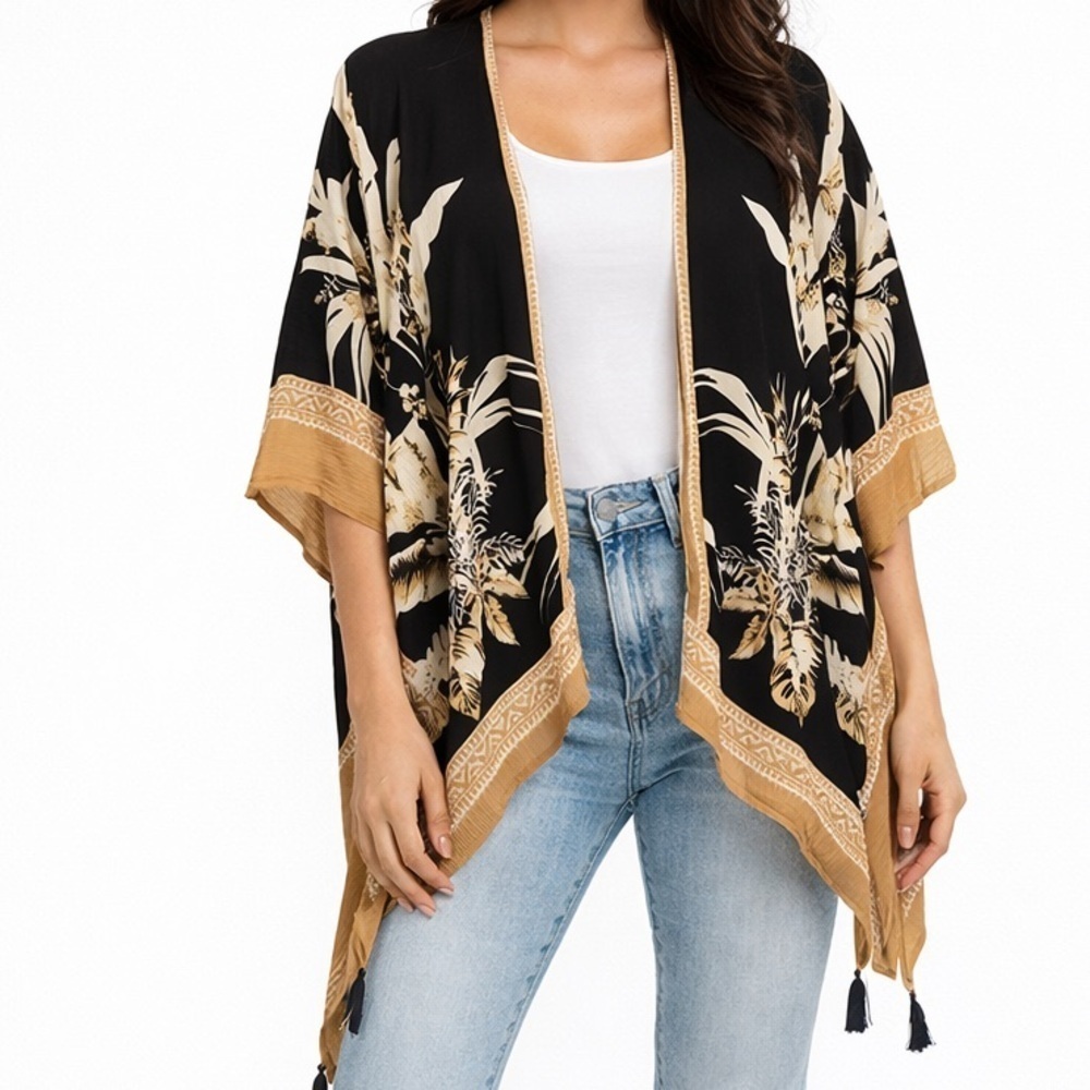 NWT Vince Camuto Black & Tan Tropical Kimono Tassel Trim OS